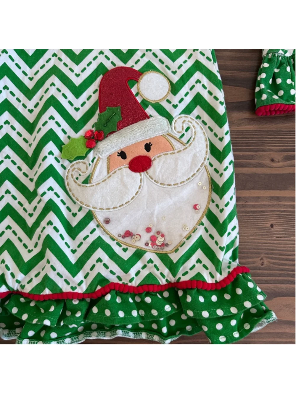 Counting Daisies Girls Dress 6X Green White Christmas Santa Shaker Sequins